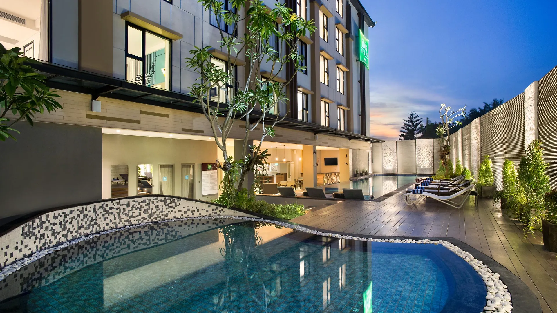 Kamaniiya Petitenget Seminyak Seminyak (Bali)